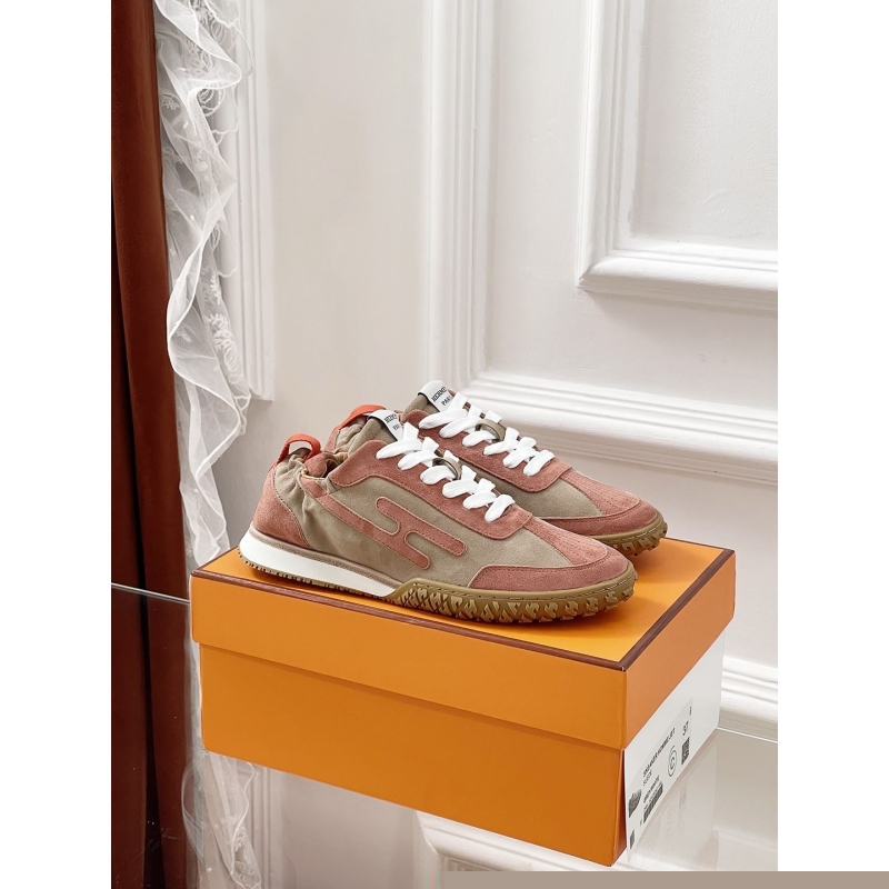 H**mes sneakers